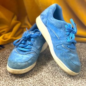 Blue Suede Shoes 💙😉